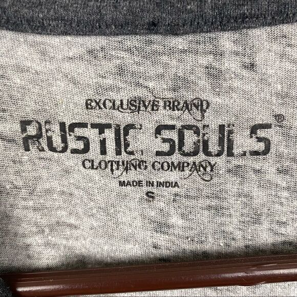 Pineapple shirt!   - Picture 4 of 6